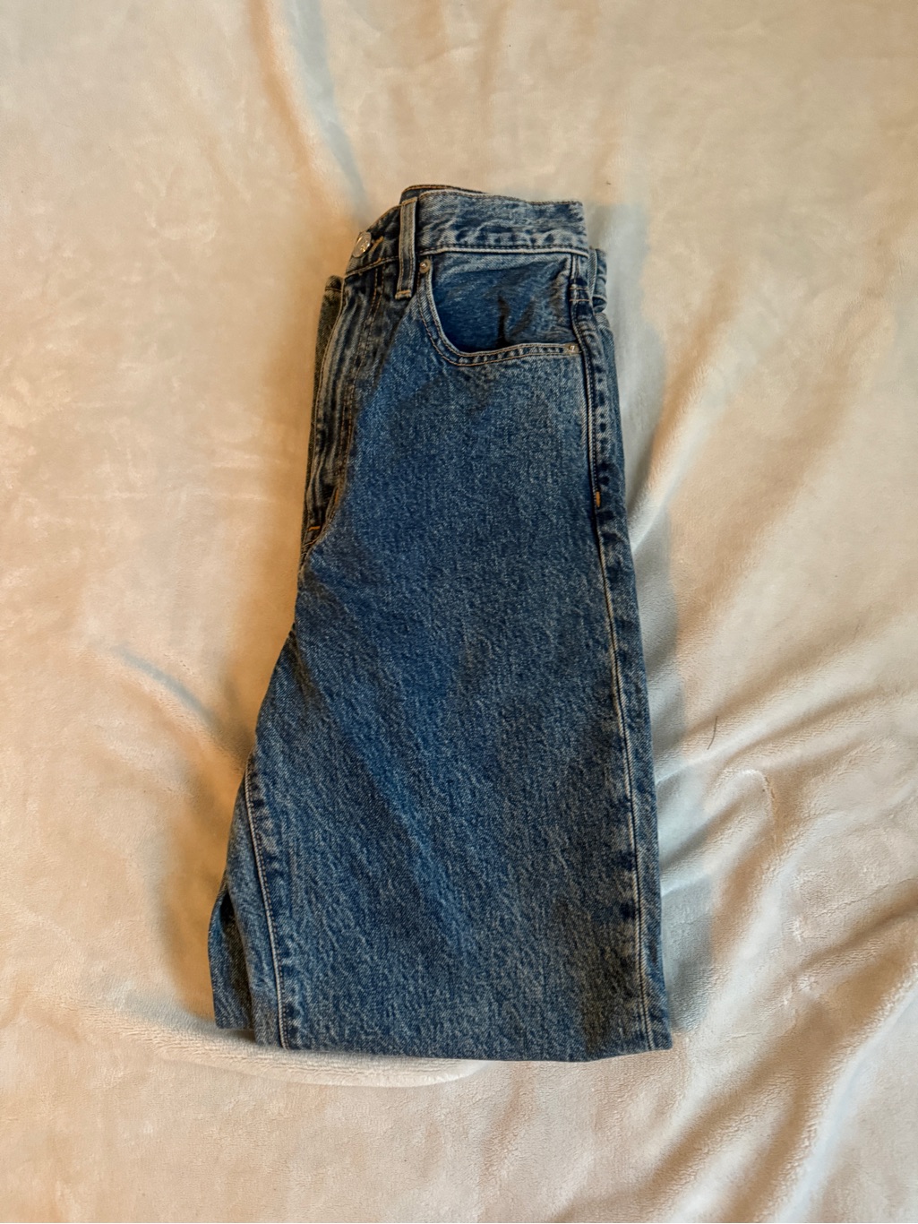 Slvrlake Womenâs Relaxed Blue Denim Jeans
